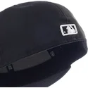 petten-plat-zwart-fitted-59fifty-essential-van-boston-red-sox-mlb-van-new-era