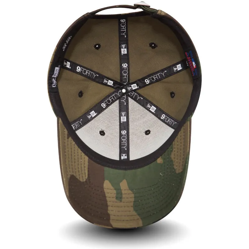 petten-gebogen-camouflage-verstelbare-band-negro-9forty-essential-van-new-york-yankees-mlb-van-new-era