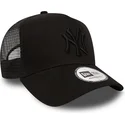 cappellino-trucker-nero-con-logo-nero-clean-a-frame-di-new-york-yankees-mlb-di-new-era