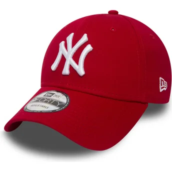 cappellino-visiera-curva-rosso-regolabile-9forty-essential-di-new-york-yankees-mlb-di-new-era