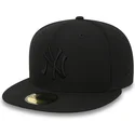 cappellino-visiera-piatta-nero-aderente-59fifty-black-on-black-di-new-york-yankees-mlb-di-new-era