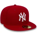 rote-angepasste-59fifty-essential-flat-cap-der-new-york-yankees-mlb-von-new-era