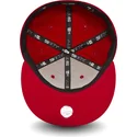 cappello-piatto-rosso-chiuso-59fifty-essential-dei-new-york-yankees-mlb-di-new-era