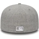 cappellino-visiera-piatta-grigio-aderente-59fifty-essential-di-new-york-yankees-mlb-di-new-era