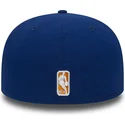 cappellino-visiera-piatta-blu-aderente-59fifty-essential-di-new-york-knicks-nba-di-new-era