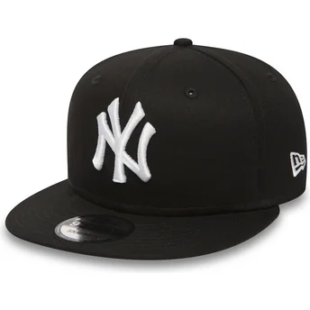 Cappellino nero a visiera piatta regolabile 9FIFTY White on Black dei New York Yankees MLB di New Era