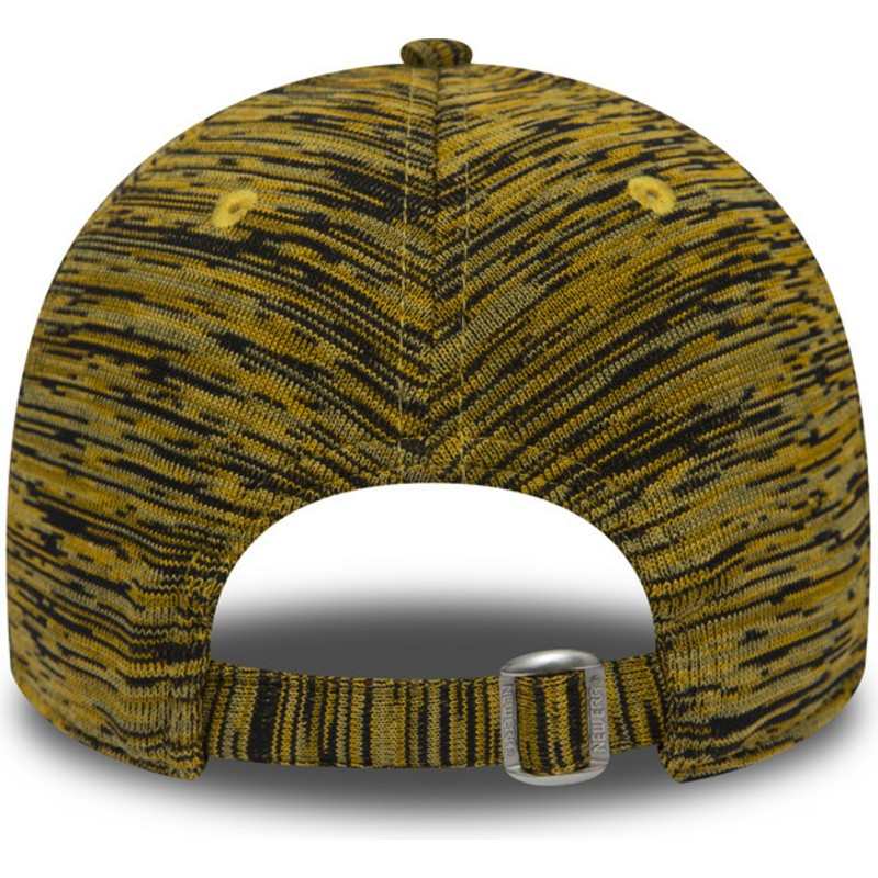 new-era-curved-brim-black-logo-9forty-engineered-fit-new-york-yankees-mlb-yellow-adjustable-cap