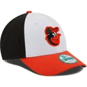 cappellino-visiera-curva-bianco-nero-e-arancione-regolabile-9forty-the-league-di-baltimore-orioles-mlb-di-new-era