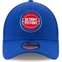 blaue-verstellbare-curved-cap-9forty-the-league-der-detroit-pistons-nba-von-new-era