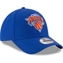 cappellino-visiera-curva-blu-regolabile-9forty-the-league-di-new-york-knicks-nba-di-new-era