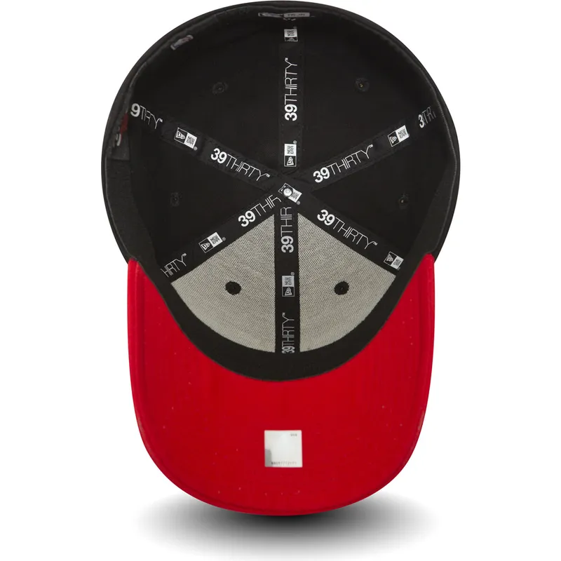petten-gebogen-zwart-fitted-39thirty-black-base-van-chicago-bulls-nba-van-new-era