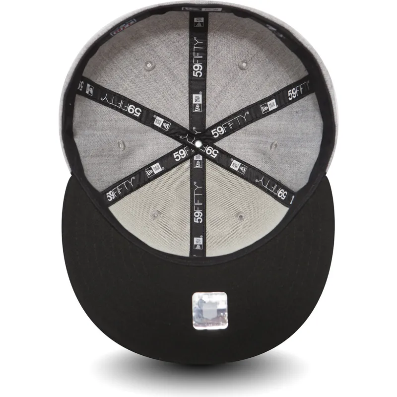 petten-plat-grijs-fitted-59fifty-reflective-heather-van-las-vegas-raiders-nfl-van-new-era petten-plat-grijs-fitted-59fifty-reflective-heather-van-las-vegas-raiders-nfl-van-new-era