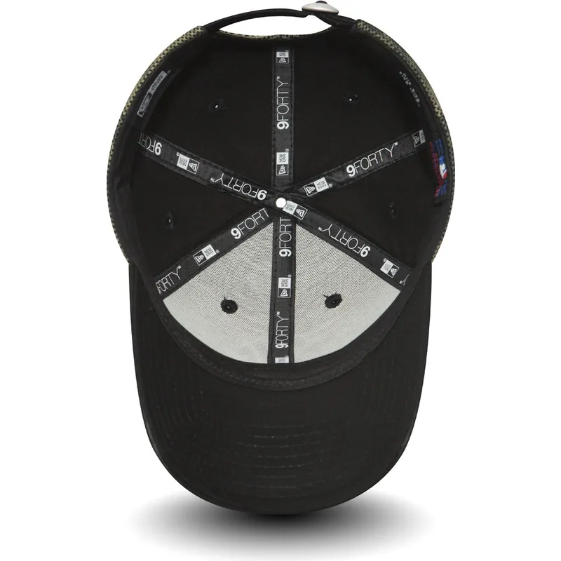 petten-gebogen-camouflage-verstelbaar-9forty-mesh-overlay-van-new-york-yankees-mlb-van-new-era