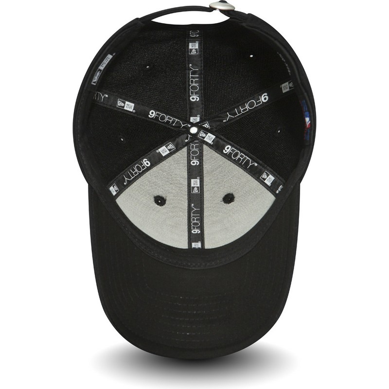 new-era-curved-brim-9forty-satin-patch-new-york-yankees-mlb-black-adjustable-cap
