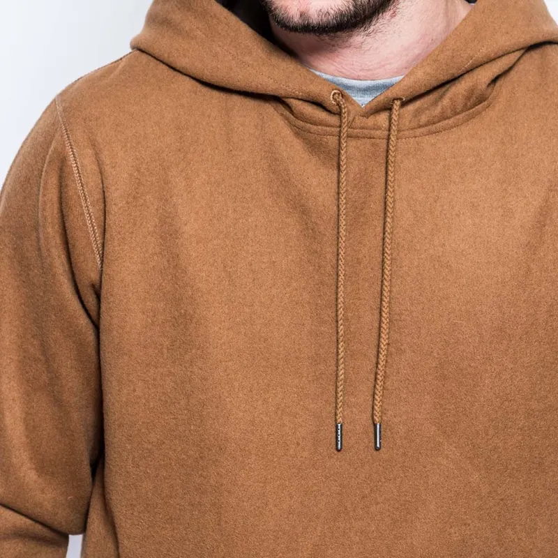 sweater-met-capuchon-bruin-pullover-hoody-premium-classics-van-new-era sweater-met-capuchon-bruin-pullover-hoody-premium-classics-van-new-era