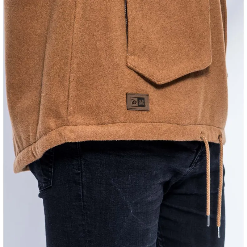 sweater-met-capuchon-bruin-pullover-hoody-premium-classics-van-new-era sweater-met-capuchon-bruin-pullover-hoody-premium-classics-van-new-era
