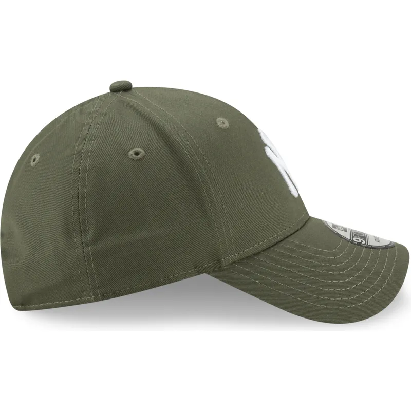 petten-gebogen-groen-verstelbaar-9forty-league-essential-van-new-york-yankees-mlb-van-new-era