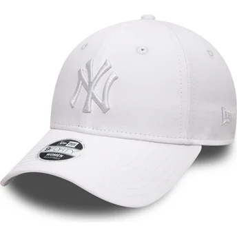 Hvid justerbar curved kasket med hvidt logo 9FORTY League Essential fra New York Yankees MLB fra New Era