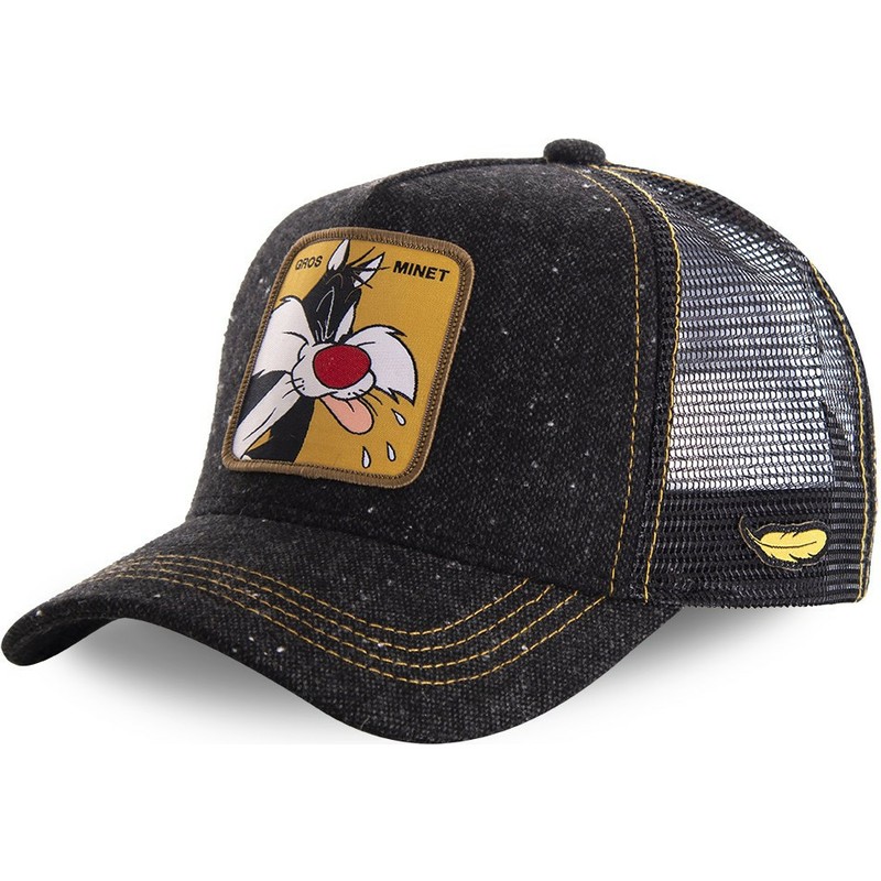 capslab-sylvester-loomin1-looney-tunes-black-trucker-hat