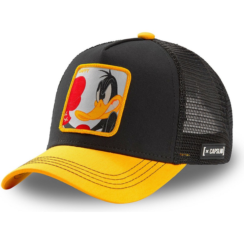 capslab-daffy-duck-loo-duk-looney-tunes-black-and-yellow-trucker-hat