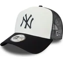 casquette-trucker-blanche-et-bleue-marine-team-colour-block-a-frame-new-york-yankees-mlb-new-era