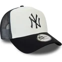 casquette-trucker-blanche-et-bleue-marine-team-colour-block-a-frame-new-york-yankees-mlb-new-era