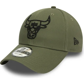 gron-justerbar-bojd-keps-med-svart-logotyp-9forty-league-essential-chicago-bulls-nba-fran-new-era