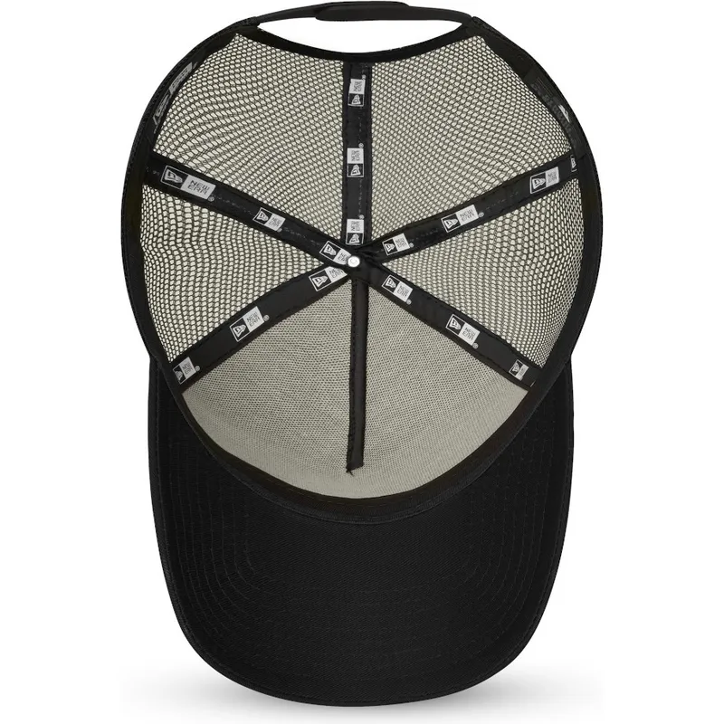 petten-gebogen-zwart-snapback-9forty-van-new-era