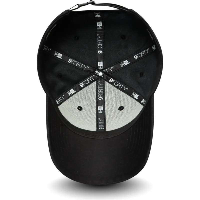 petten-gebogen-zwart-verstelbaar-9forty-stack-van-new-york-yankees-mlb-van-new-era petten-gebogen-zwart-verstelbaar-9forty-stack-van-new-york-yankees-mlb-van-new-era