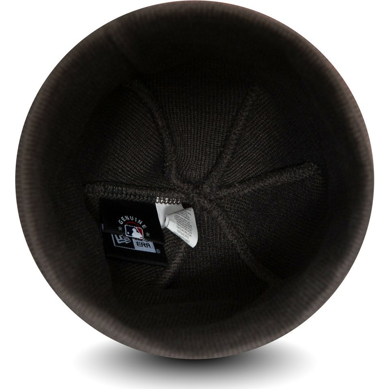 gorro-gris-con-logo-negro-skull-knit-league-essential-de-new-york-yankees-mlb-de-new-era