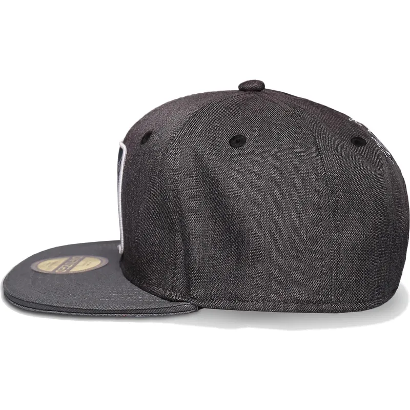 petten-plat-zwart-snapback-hooded-kingdom-hearts-van-difuzed