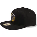 casquette-plate-noire-snapback-t-rex-dinosaure-jurassic-park-difuzed