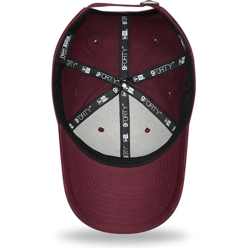 petten-gebogen-rood-verstelbaar-9forty-league-essential-van-new-york-yankees-mlb-van-new-era petten-gebogen-rood-verstelbaar-9forty-league-essential-van-new-york-yankees-mlb-van-new-era