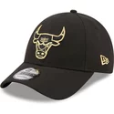 gorra-curva-negra-snapback-9forty-black-and-gold-de-chicago-bulls-nba-de-new-era
