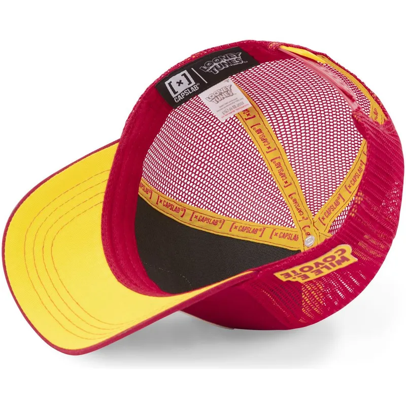 petten-gebogen-rood-snapback-coyote-looney-tunes-van-capslab petten-gebogen-rood-snapback-coyote-looney-tunes-van-capslab