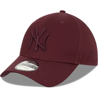 Gorra curva granate snapback con logo granate 9FORTY League Essential de New York Yankees MLB de New Era