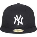 casquette-plate-bleue-marine-ajustee-59fifty-ac-perf-new-york-yankees-mlb-new-era