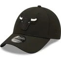gorra-curva-negra-snapback-9forty-black-base-de-chicago-bulls-nba-de-new-era