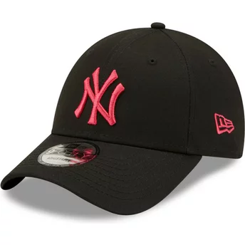 Gorra curva negra snapback con logo rosa 9FORTY Black Base de New York Yankees MLB de New Era