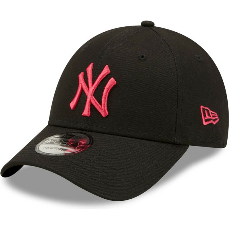 new-era-curved-brim-pink-logo-9forty-black-base-new-york-yankees-mlb-black-snapback-cap