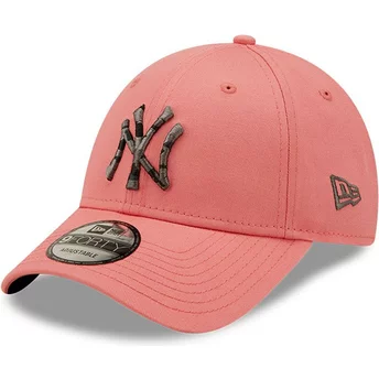Gorra curva rosa ajustable 9FORTY Camo Infill de New York Yankees MLB de New Era