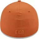 new-era-curved-brim-39thirty-league-essential-new-york-yankees-mlb-brown-fitted-cap