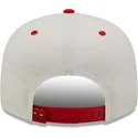 casquette-plate-blanche-et-rouge-snapback-9fifty-white-crown-chicago-bulls-nba-new-era