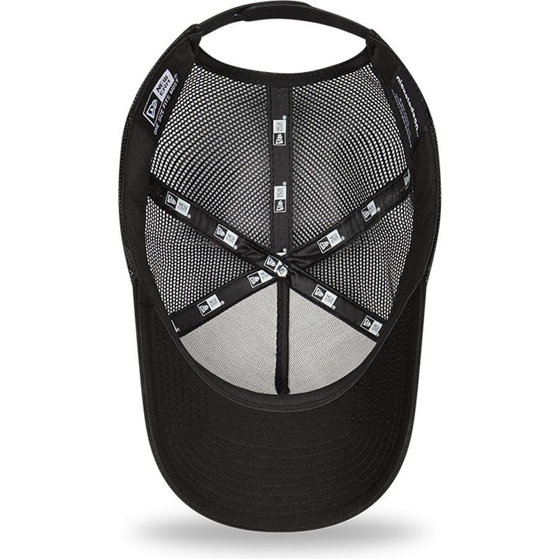 new-era-a-frame-sporty-spongebob-squarepants-black-trucker-hat