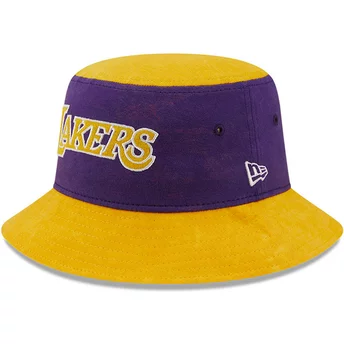 Bucket violeta y amarillo Tapered Washed Pack de Los Angeles Lakers NBA de New Era