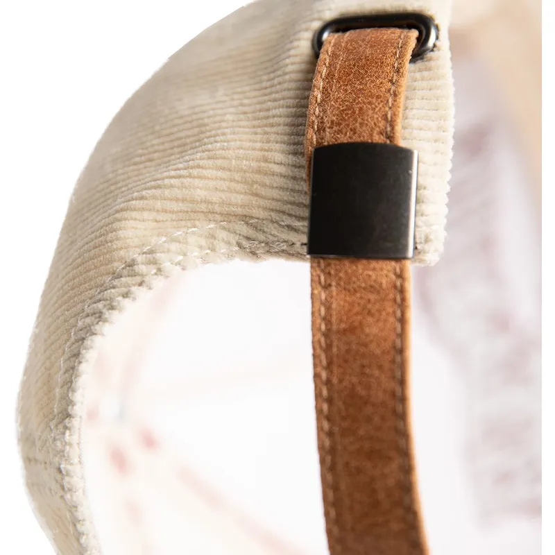 petten-gebogen-beige-verstelbare-band-van-wheels-and-waves