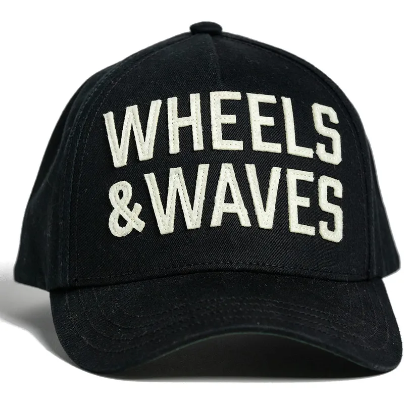 cap-gebogen-black-snapback-van-wheels-and-waves