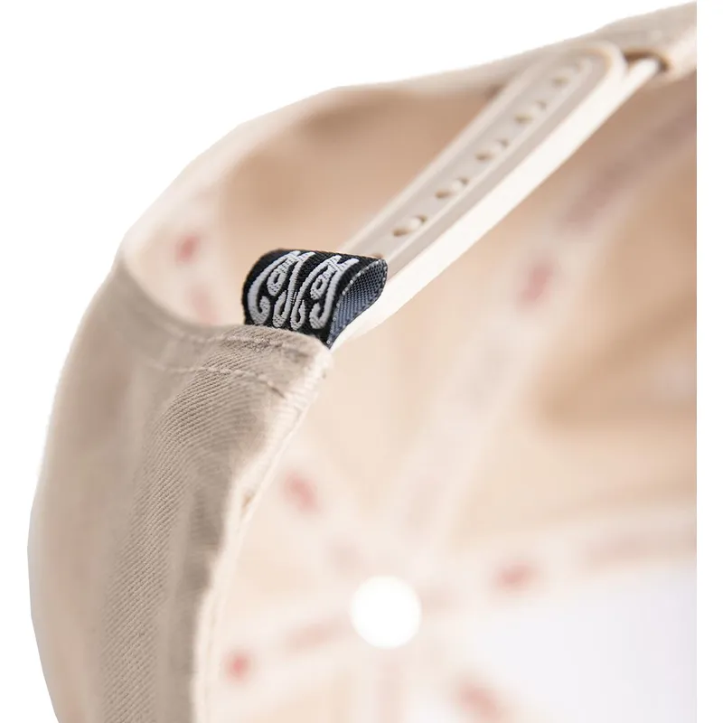petten-plat-beige-snapback-van-wheels-and-waves
