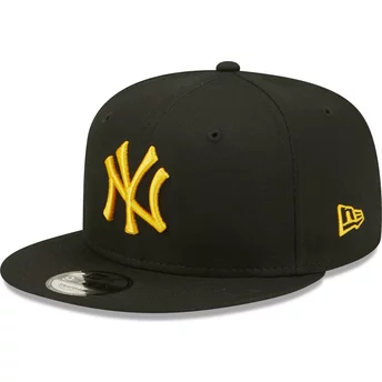 Gorra plana negra snapback con logo amarillo 9FIFTY League Essential de New York Yankees MLB de New Era