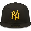 new-era-flat-brim-yellow-logo-9fifty-league-essential-new-york-yankees-mlb-black-snapback-cap